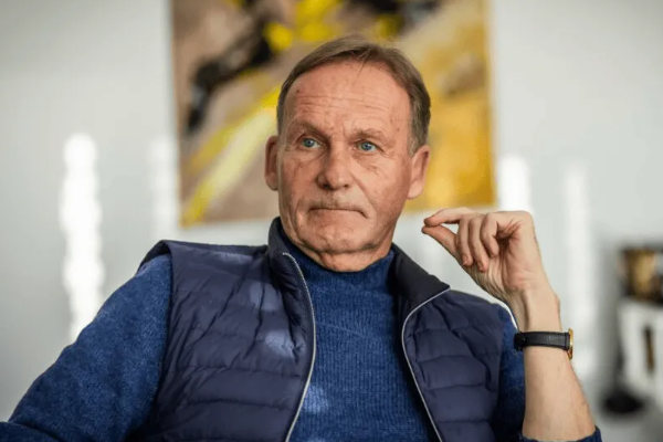 多特蒙德CEO瓦茨克:球队阵容充实但需在经济考量下做决策